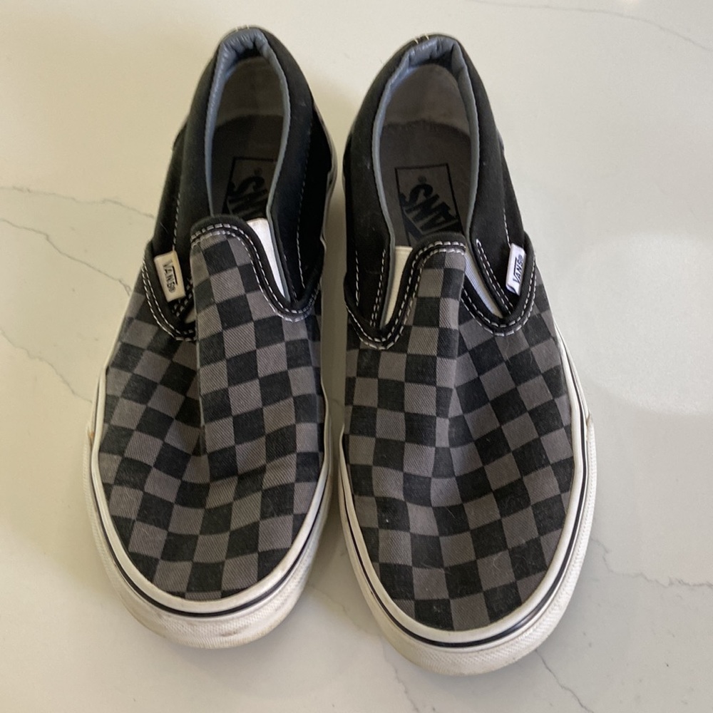 Vans - Picture 2 of 6